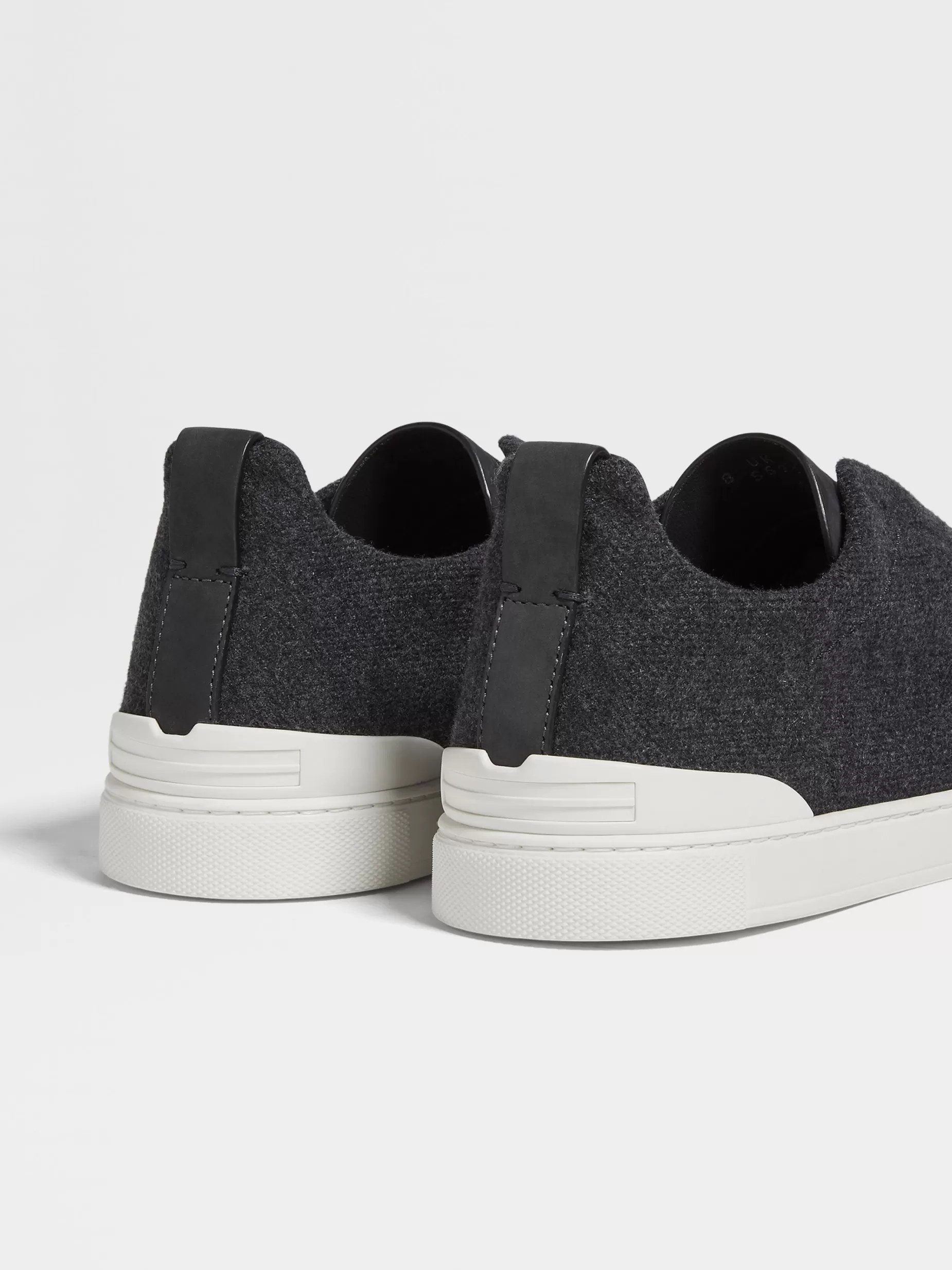 Baskets Triple Stitch™ en Oasi Cashmere Gris Foncé<ZEGNA Online