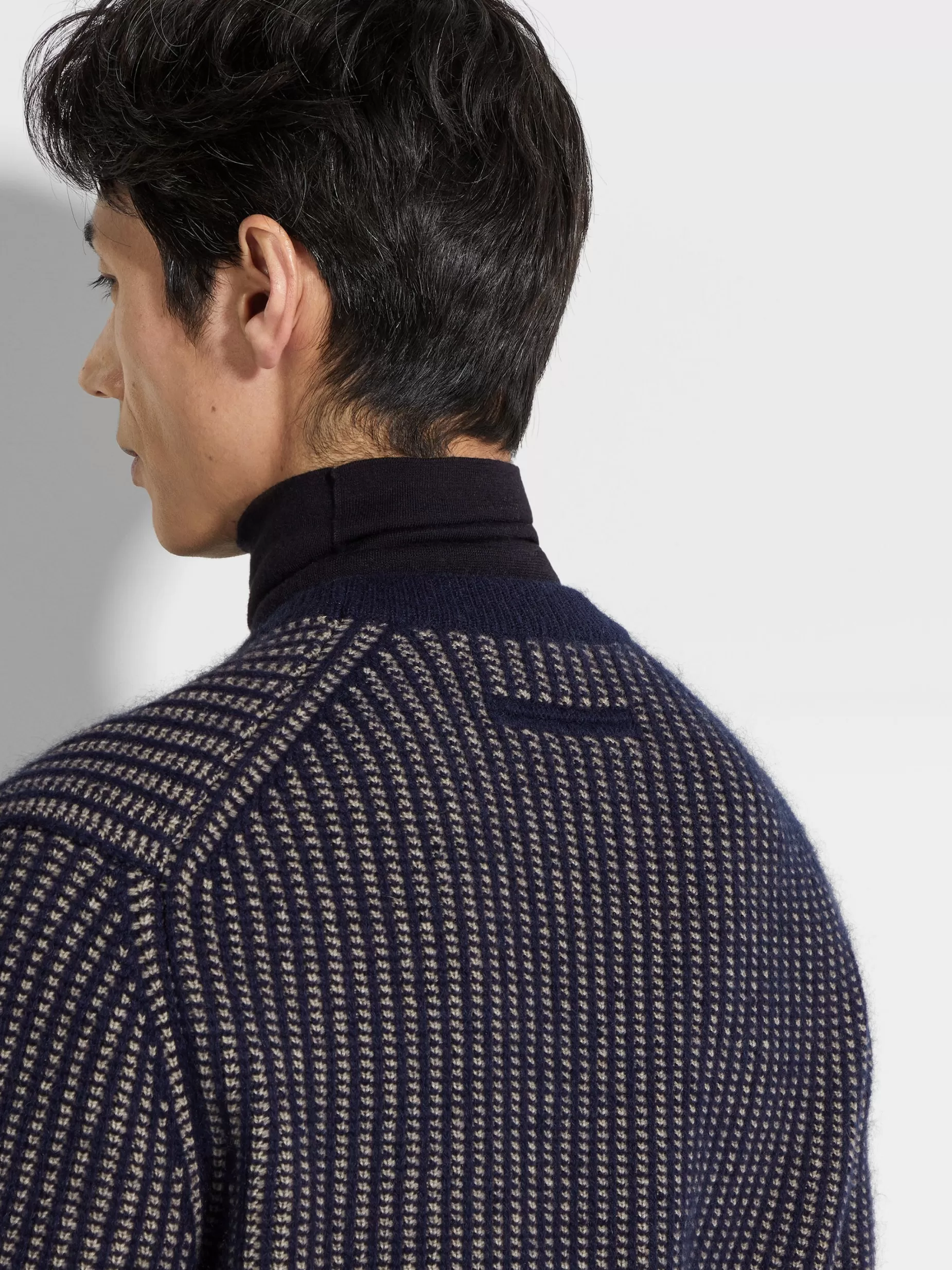 Haut Ras du Cou Bleu Encre et Taupe Clair en Cachemire, Mohair et Soie<ZEGNA Fashion