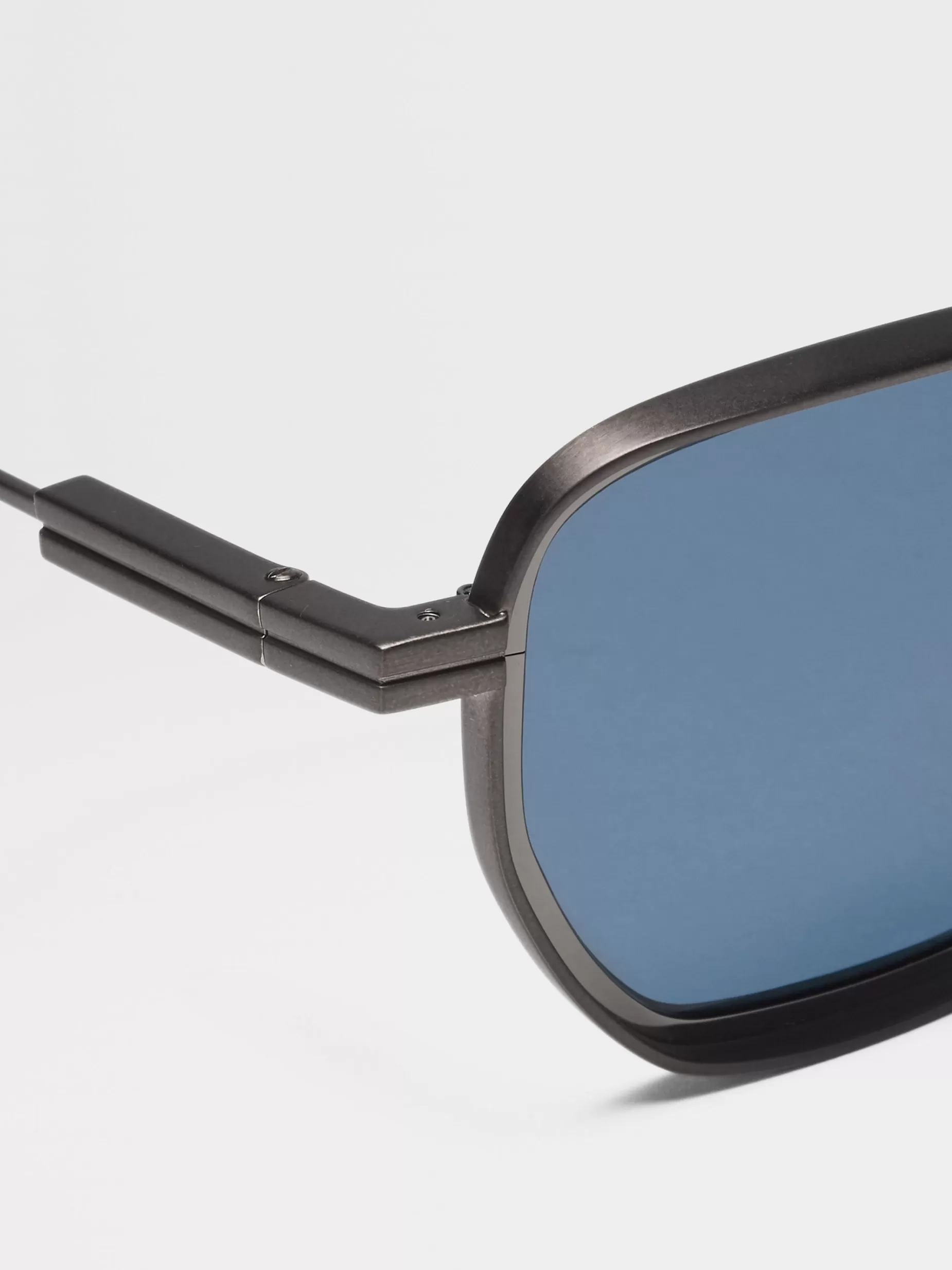 Lunettes de Soleil en Métal Gris Acier Satiné<ZEGNA Fashion